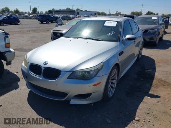 ✅ 2008 BMW 5 Series M5 • VIN: WBSNB93558CX08579 • Lot: 43236635. Listed on IAAI with 95,255 mi. Free auction sales archive from the USA and detailed vehicle history report at DreamBid. Image 2.