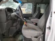 ✅ 2004 Ford Econoline Passenger XL • VIN: 1FBSS31S64HB07909 • Lot: 45110705. Wystawiony na Copart z przebiegiem 263 824 mil. Bezpłatny archiwum sprzedaży aukcyjnych z USA i szczegółowy raport historii pojazdu na DreamBid. Zdjęcie 7.