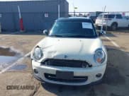 ✅ 2014 MINI Clubman • VIN: WMWZF3C54ET493361 • Lot: 41467257. Wystawiony na IAAI z przebiegiem 162 214 mil. Bezpłatny archiwum sprzedaży aukcyjnych z USA i szczegółowy raport historii pojazdu na DreamBid. Zdjęcie 12.