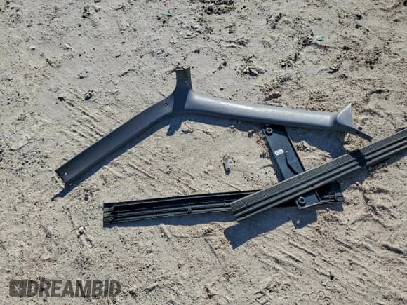 ✅ 2024 Volkswagen Taos S • VIN: 3VV5X7B22RM108205 • Лот: 96306825. Опубликован ранее на Copart с пробегом 13 665 миль. Бесплатный доступ к архиву аукционных продаж из США и подробный отчёт об истории автомобиля на DreamBid. Изображение 13.