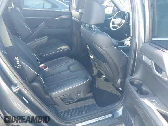 ✅ 2024 Hyundai Palisade Limited • VIN: KM8R54GE9RU725521 • Лот: 41462537. Опубликован ранее на IAAI с пробегом 11 653 миль. Бесплатный доступ к архиву аукционных продаж из США и подробный отчёт об истории автомобиля на DreamBid. Изображение 8.