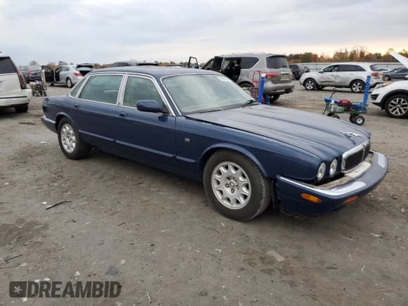 ✅ 1998 Jaguar XJ • VIN: SAJHX6243WC827873 • Lot: 78366904. Listed on Copart with Not provided. Free auction sales archive from the USA and detailed vehicle history report at DreamBid. Image 4.