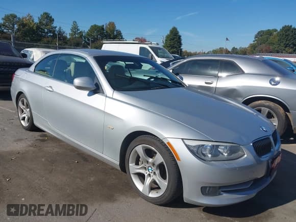 ✅ 2011 BMW 3 Series 335i • VIN: WBADX7C50BE742771 • Lot: 43460851. Wystawiony na IAAI z przebiegiem 51 830 mil. Bezpłatny archiwum sprzedaży aukcyjnych z USA i szczegółowy raport historii pojazdu na DreamBid. Zdjęcie 1.