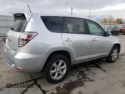 ✅ 2013 Toyota RAV4 • VIN: 2T3YL4DV1DW002025 • Lot: 79432364. Wystawiony na Copart z przebiegiem 84 970 mil. Bezpłatny archiwum sprzedaży aukcyjnych z USA i szczegółowy raport historii pojazdu na DreamBid. Zdjęcie 3.