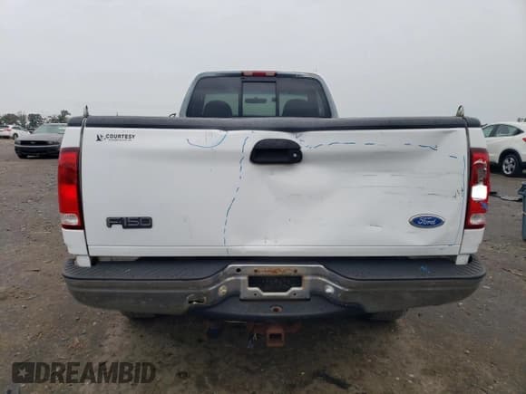 ✅ 1997 Ford F-150 • VIN: 1FTDF18W7VNA61256 • Лот: 83851825. Опубликован ранее на Copart с пробегом 257 818 миль. Бесплатный доступ к архиву аукционных продаж из США и подробный отчёт об истории автомобиля на DreamBid. Изображение 6.