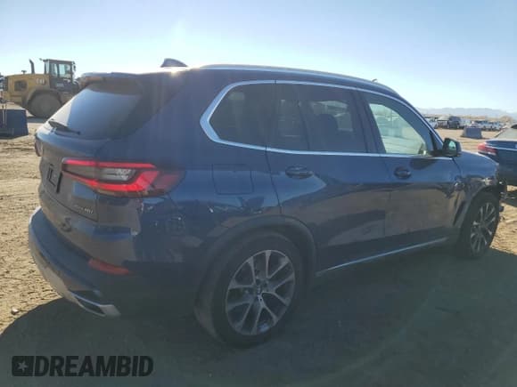 ✅ 2022 BMW X5 xDrive40i • VIN: 5UXCR6C0XN9K60795 • Lot: 89917555. Listed on Copart with 61,864 mi. Free auction sales archive from the USA and detailed vehicle history report at DreamBid. Image 3.