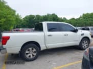 ✅ 2017 Nissan Titan SV • VIN: 1N6AA1EK1HN533195 • Lot: 42471908. Listed on IAAI with 172,279 mi. Free auction sales archive from the USA and detailed vehicle history report at DreamBid. Image 13.