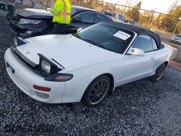 ✅ 1993 Toyota Celica • VIN: JT5ST87K6P0145748 • Лот: 41401540. Опубликован ранее на IAAI с пробегом 165 469 миль. Бесплатный доступ к архиву аукционных продаж из США и подробный отчёт об истории автомобиля на DreamBid. Изображение 17.