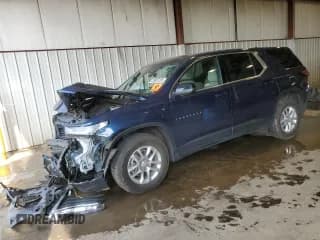 ✅ 2022 Chevrolet Traverse LS • VIN: 1GNERFKWXNJ138301 • Lot: 59887205. Wystawiony na Copart z przebiegiem Nie podano. Bezpłatny archiwum sprzedaży aukcyjnych z USA i szczegółowy raport historii pojazdu na DreamBid. Zdjęcie 1.
