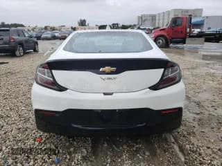 ✅ 2018 Chevrolet Volt LT • VIN: 1G1RA6S53JU130650 • Lot: 79913313. Wystawiony na Copart z przebiegiem 41 306 mil. Bezpłatny archiwum sprzedaży aukcyjnych z USA i szczegółowy raport historii pojazdu na DreamBid. Zdjęcie 6.