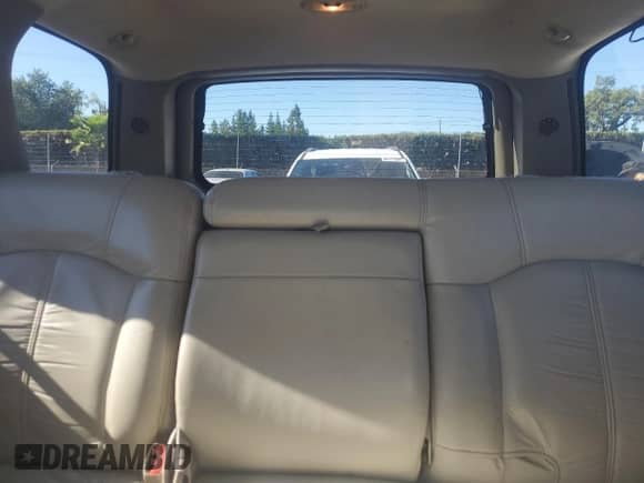 2001 Chevrolet Tahoe LT with VIN 1GNEK13TX1J156027, listed as a Copart auction lot 90217385 with Not provided miles and Salvage title. Bid and sale history available at DreamBid. Image 10.