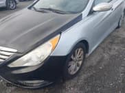 ✅ 2014 Hyundai Sonata SE • VIN: 5NPEC4AC8EH896619 • Лот: 43884254. Опубликован ранее на IAAI с пробегом 215 780 миль. Бесплатный доступ к архиву аукционных продаж из США и подробный отчёт об истории автомобиля на DreamBid. Изображение 6.