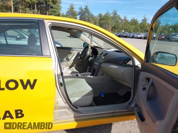 ✅ 2007 Toyota Camry XLE • VIN: 4T1BK46K27U557283 • Lot: 43365369. Listed on IAAI with 359,446 mi. Free auction sales archive from the USA and detailed vehicle history report at DreamBid. Image 5.