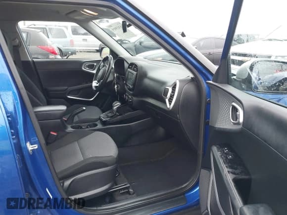 ✅ 2021 Kia Soul LX • VIN: KNDJ23AU1M7133364 • Lot: 41313919. Listed on IAAI with 65,383 mi. Free auction sales archive from the USA and detailed vehicle history report at DreamBid. Image 5.