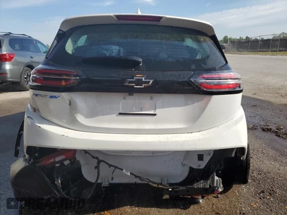 ✅ 2023 Chevrolet Bolt EV 2LT • VIN: 1G1FX6S06P4189285 • Lot: 49379484. Wystawiony na Copart z przebiegiem 4 144 mil. Bezpłatny archiwum sprzedaży aukcyjnych z USA i szczegółowy raport historii pojazdu na DreamBid. Zdjęcie 6.