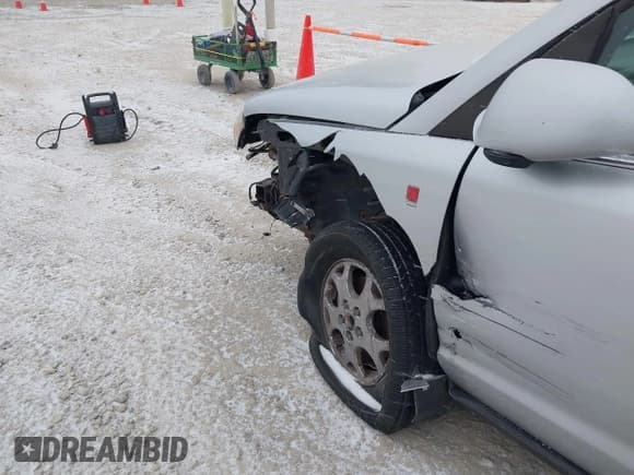 ✅ 2006 Saturn VUE • VIN: 5GZCZ53446S870781 • Lot: 41565198. Wystawiony na IAAI z przebiegiem 146 904 mil. Bezpłatny archiwum sprzedaży aukcyjnych z USA i szczegółowy raport historii pojazdu na DreamBid. Zdjęcie 6.