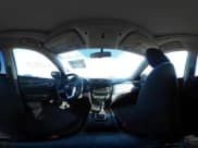 ✅ 2017 Nissan Rogue SL • VIN: 5N1AT2MV2HC765908 • Лот: 43238539. Опубликован ранее на IAAI с пробегом 112 427 миль. Бесплатный доступ к архиву аукционных продаж из США и подробный отчёт об истории автомобиля на DreamBid. Изображение 18.