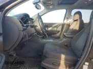 ✅ 2017 Chevrolet Traverse LT • VIN: 1GNKRGKD1HJ107448 • Lot: 84268815. Wystawiony na Copart z przebiegiem 148 060 mil. Bezpłatny archiwum sprzedaży aukcyjnych z USA i szczegółowy raport historii pojazdu na DreamBid. Zdjęcie 7.