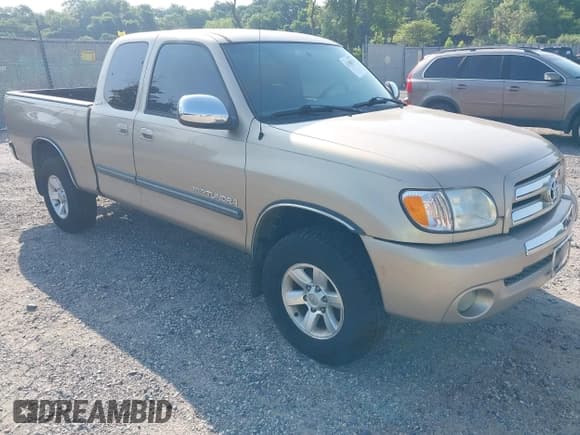 ✅ 2004 Toyota Tundra SR5 • VIN: 5TBBN44194S435972 • Lot: 42558115. Listed on IAAI with 160,354 mi. Free auction sales archive from the USA and detailed vehicle history report at DreamBid. Image 1.