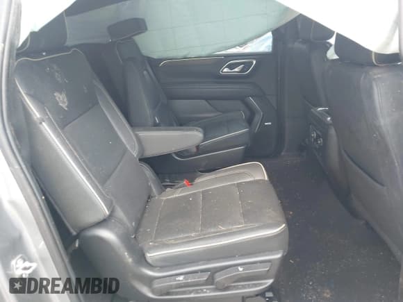 ✅ 2023 Chevrolet Suburban Premier • VIN: 1GNSCFKD7PR193814 • Лот: 43297796. Опубликован ранее на IAAI с пробегом 72 400 миль. Бесплатный доступ к архиву аукционных продаж из США и подробный отчёт об истории автомобиля на DreamBid. Изображение 8.