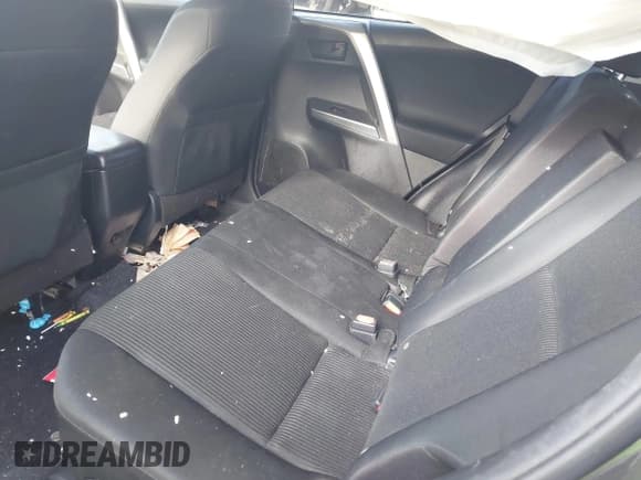 ✅ 2018 Toyota RAV4 LE • VIN: JTMBFREV8JJ729942 • Lot: 43557394. Listed on IAAI with 108,053 mi. Free auction sales archive from the USA and detailed vehicle history report at DreamBid. Image 8.