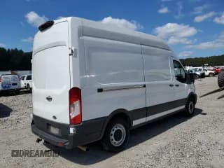 ✅ 2021 Ford Transit Cargo • VIN: 1FTBR1X80MKA60192 • Lot: 71311055. Wystawiony na Copart z przebiegiem 65 337 mil. Bezpłatny archiwum sprzedaży aukcyjnych z USA i szczegółowy raport historii pojazdu na DreamBid. Zdjęcie 3.