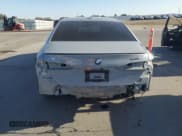 ✅ 2024 BMW i5 eDrive40 • VIN: WBY33FK06RCT06263 • Лот: 68045585. Опубликован ранее на Copart с пробегом 11 825 миль. Бесплатный доступ к архиву аукционных продаж из США и подробный отчёт об истории автомобиля на DreamBid. Изображение 6.