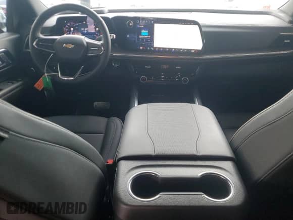 2025 Chevrolet Suburban Premier with VIN 1GNS6FRD9SR104444, listed as a Copart auction lot 59964845 with 6,106 mi miles and Salvage title. Bid and sale history available at DreamBid. Image 8.