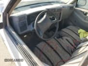 ✅ 1995 Chevrolet S-10 • VIN: 1GCCS1440S8214386 • Лот: 71391664. Опубликован ранее на Copart с пробегом 203 789 миль. Бесплатный доступ к архиву аукционных продаж из США и подробный отчёт об истории автомобиля на DreamBid. Изображение 8.