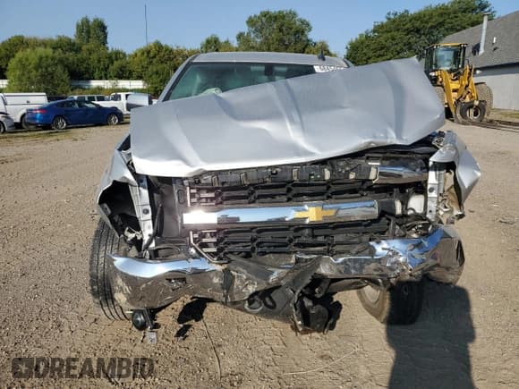 ✅ 2018 Chevrolet Silverado 1500 LT • VIN: 3GCUKREC4JG564296 • Лот: 68454654. Опубликован ранее на Copart с пробегом 22 356 миль. Бесплатный доступ к архиву аукционных продаж из США и подробный отчёт об истории автомобиля на DreamBid. Изображение 5.