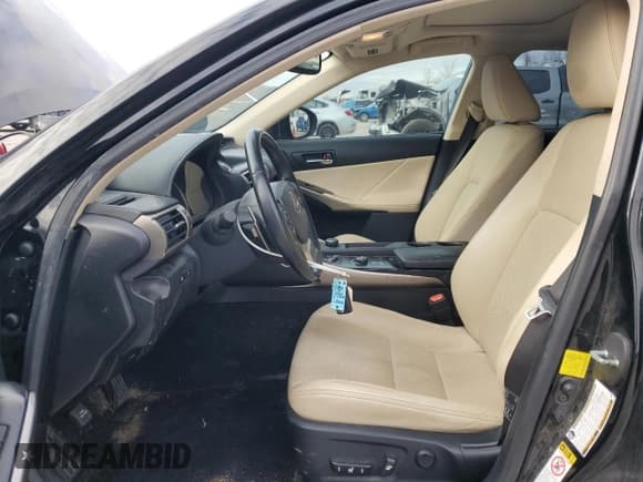 ✅ 2015 Lexus IS 250 • VIN: JTHBF1D22E5025693 • Lot: 85611514. Wystawiony na Copart z przebiegiem 99 519 mil. Bezpłatny archiwum sprzedaży aukcyjnych z USA i szczegółowy raport historii pojazdu na DreamBid. Zdjęcie 7.