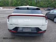 ✅ 2022 Kia EV6 Wind • VIN: KNDC3DLC0N5043037 • Lot: 42302547. Listed on IAAI with 41,867 mi. Free auction sales archive from the USA and detailed vehicle history report at DreamBid. Image 17.