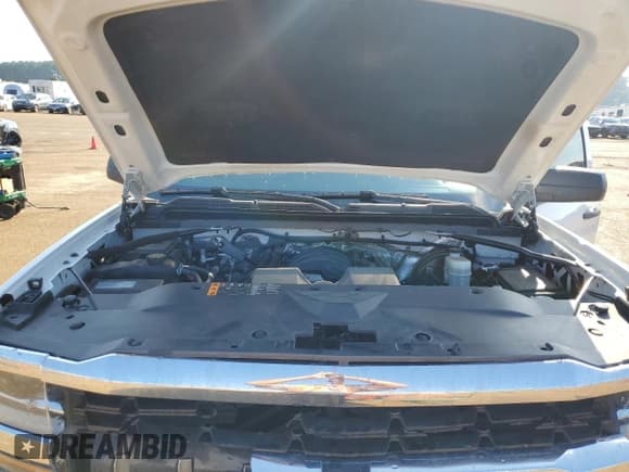 ✅ 2018 Chevrolet Silverado 1500 Work Truck • VIN: 3GCUKNEH9JG321930 • Лот: 72065494. Опубликован ранее на Copart с пробегом 129 803 миль. Бесплатный доступ к архиву аукционных продаж из США и подробный отчёт об истории автомобиля на DreamBid. Изображение 13.