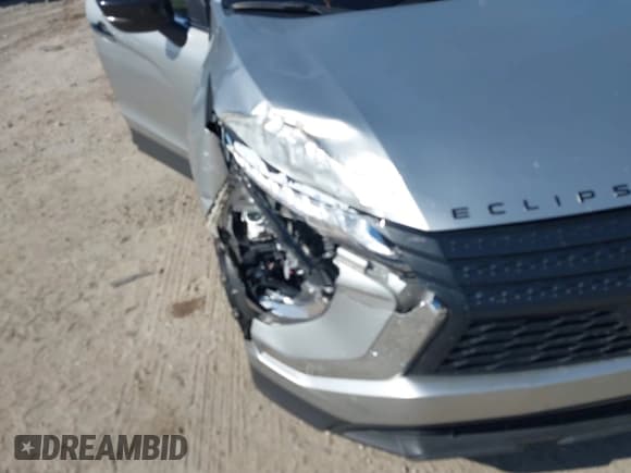 ✅ 2022 Mitsubishi Eclipse Cross LE • VIN: JA4ASVAA9NZ054557 • Лот: 43403174. Опубликован ранее на IAAI с пробегом 112 338 миль. Бесплатный доступ к архиву аукционных продаж из США и подробный отчёт об истории автомобиля на DreamBid. Изображение 6.