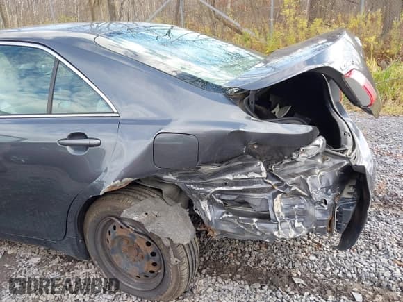 ✅ 2009 Toyota Camry LE • VIN: 4T1BE46K79U340547 • Lot: 43601616. Listed on IAAI with 195,419 mi. Free auction sales archive from the USA and detailed vehicle history report at DreamBid. Image 6.