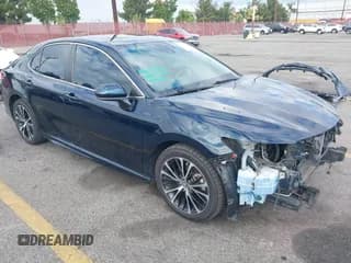 ✅ 2019 Toyota Camry SE • VIN: 4T1B11HK4KU243285 • Лот: 43667487. Опубликован ранее на IAAI с пробегом 132 894 миль. Бесплатный доступ к архиву аукционных продаж из США и подробный отчёт об истории автомобиля на DreamBid. Изображение 1.