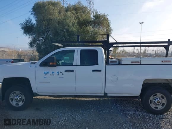 ✅ 2019 Chevrolet Silverado 2500HD Work Truck • VIN: 2GC2CREG8K1188350 • Lot: 43491066. Listed on IAAI with 96,576 mi. Free auction sales archive from the USA and detailed vehicle history report at DreamBid. Image 14.