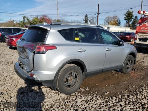 ✅ 2016 Toyota RAV4 LE • VIN: 2T3BFREV0GW518325 • Lot: 93075655. Listed on Copart with 179,036 mi. Free auction sales archive from the USA and detailed vehicle history report at DreamBid. Image 3.