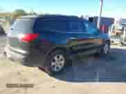 2010 Chevrolet Traverse 1LT z VIN 1GNLVFED5AS117261, wystawiony jako IAAI lot #43617956 z przebiegiem 257 124 mil mil oraz . Historia ofert i sprzedaży dostępna na DreamBid. Obrazek 4.