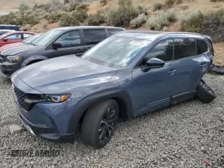 ✅ 2024 Mazda CX-50 Meridian Edition • VIN: 7MMVABDY4RN223835 • Lot: 62947744. Wystawiony na Copart z przebiegiem 1 048 mil. Bezpłatny archiwum sprzedaży aukcyjnych z USA i szczegółowy raport historii pojazdu na DreamBid. Zdjęcie 1.