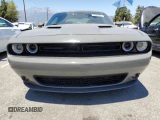✅ 2018 Dodge Challenger SXT Plus • VIN: 2C3CDZAG0JH218992 • Lot: 59303713. Wystawiony na Copart z przebiegiem 61 801 mil. Bezpłatny archiwum sprzedaży aukcyjnych z USA i szczegółowy raport historii pojazdu na DreamBid. Zdjęcie 5.