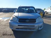 ✅ 2005 Toyota RAV4 • VIN: JTEHD20VX56026975 • Lot: 43603917. Wystawiony na IAAI z przebiegiem 251 006 mil. Bezpłatny archiwum sprzedaży aukcyjnych z USA i szczegółowy raport historii pojazdu na DreamBid. Zdjęcie 12.