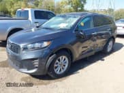 ✅ 2020 Kia Sorento L • VIN: 5XYPG4A30LG626897 • Лот: 43435589. Опубликован ранее на IAAI с пробегом 59 319 миль. Бесплатный доступ к архиву аукционных продаж из США и подробный отчёт об истории автомобиля на DreamBid. Изображение 2.