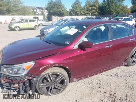 ✅ 2016 Honda Accord Sport • VIN: 1HGCR2F52GA040880 • Lot: 43457933. Wystawiony na IAAI z przebiegiem 182 712 mil. Bezpłatny archiwum sprzedaży aukcyjnych z USA i szczegółowy raport historii pojazdu na DreamBid. Zdjęcie 17.