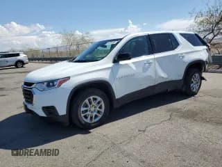 ✅ 2021 Chevrolet Traverse LS • VIN: 1GNEVFKW5MJ264205 • Lot: 84284465. Wystawiony na Copart z przebiegiem 129 110 mil. Bezpłatny archiwum sprzedaży aukcyjnych z USA i szczegółowy raport historii pojazdu na DreamBid. Zdjęcie 1.