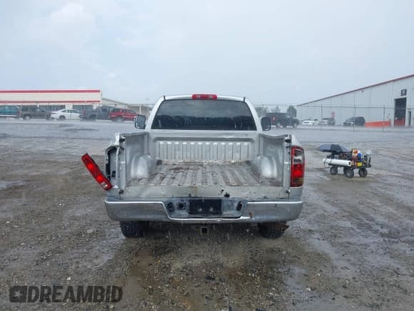 ✅ 2004 Dodge 2500 ST • VIN: 3D7KA28D24G192313 • Lot: 43074955. Wystawiony na IAAI z przebiegiem 214 468 mil. Bezpłatny archiwum sprzedaży aukcyjnych z USA i szczegółowy raport historii pojazdu na DreamBid. Zdjęcie 16.