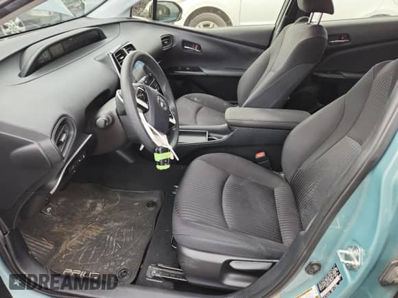 2018 Toyota Prius Two z VIN JTDKBRFU7J3058785, wystawiony jako Copart lot #90085795 z przebiegiem 83 292 mil mil oraz Szkoda całkowita • Salvage title. Historia ofert i sprzedaży dostępna na DreamBid. Obrazek 7.