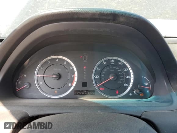 ✅ 2011 Honda Accord EX-L • VIN: 1HGCS2B86BA005613 • Lot: 85462615. Wystawiony na Copart z przebiegiem 210 478 mil. Bezpłatny archiwum sprzedaży aukcyjnych z USA i szczegółowy raport historii pojazdu na DreamBid. Zdjęcie 9.