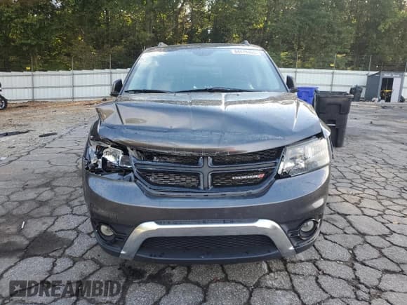 ✅ 2017 Dodge Journey Crossroad Plus • VIN: 3C4PDDGG5HT639079 • Lot: 84478465. Wystawiony na Copart z przebiegiem Nie podano. Bezpłatny archiwum sprzedaży aukcyjnych z USA i szczegółowy raport historii pojazdu na DreamBid. Zdjęcie 5.