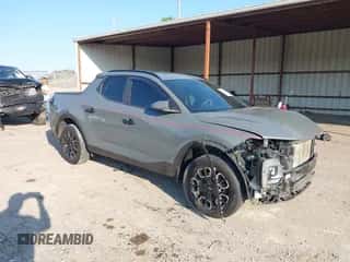 2022 Hyundai Santa Cruz SEL с VIN 5NTJCDAE2NH017942, выставлен на аукционе IAAI как лот 40470402 с пробегом 49 528 миль миль и . История ставок и продаж доступна на DreamBid. Изображение 1.